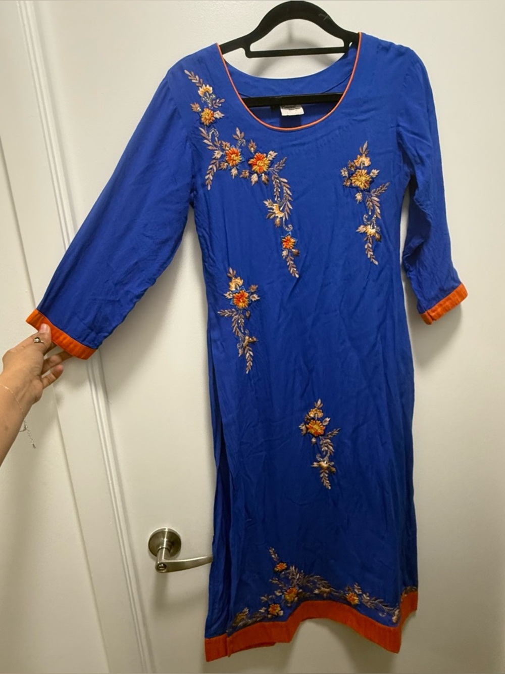 Royal Blue Hand-Embroidered Kashmiri Aari Work Kurti – XS/S